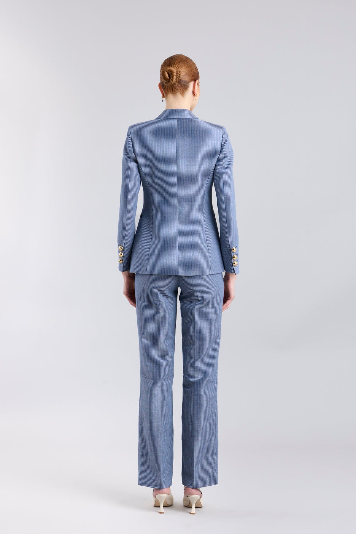 Blazer de lino a rayas modelo Paddy de The Extreme Collection.