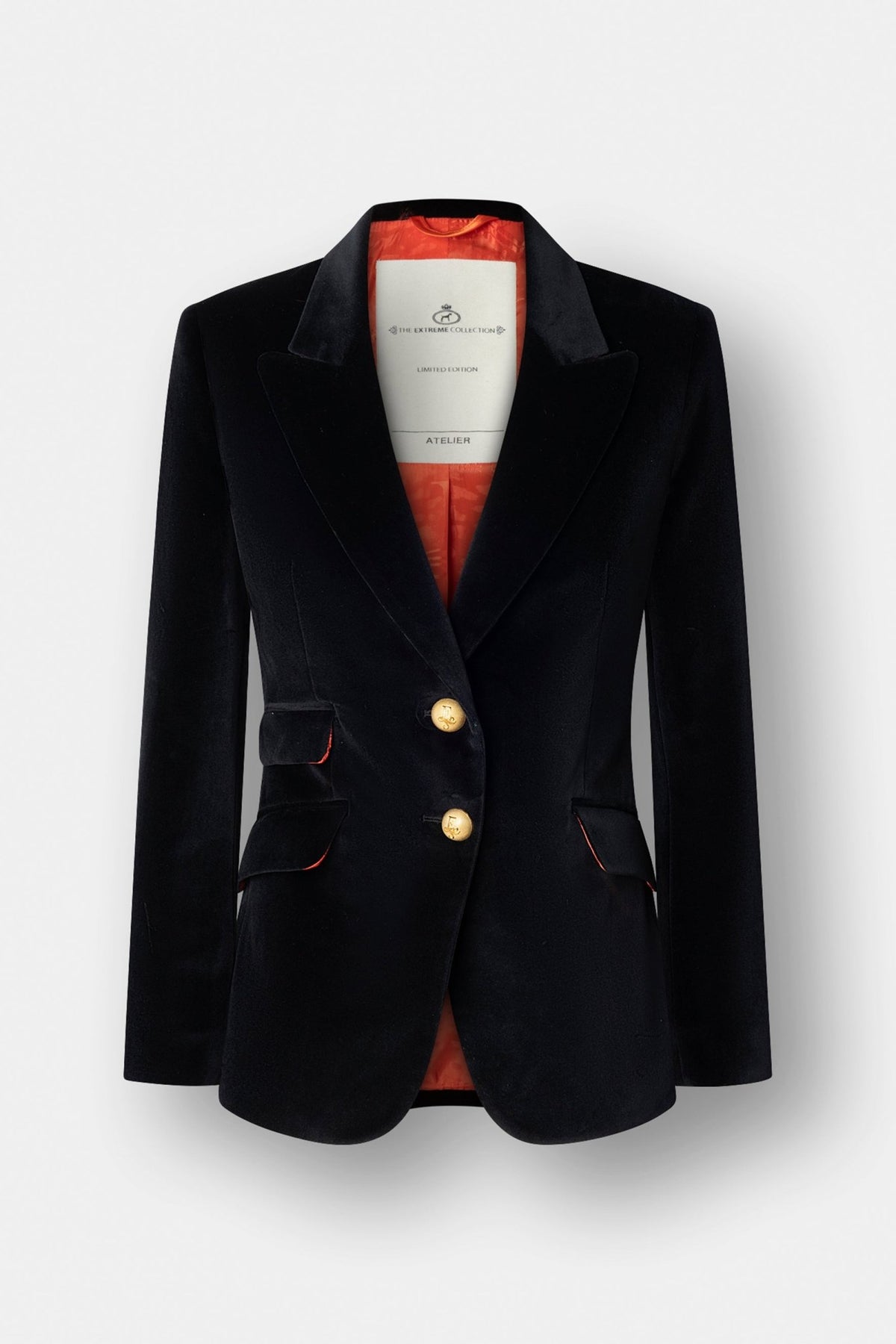 Blazer terciopelo negro Oliva de The Extreme Collection confeccionada en suave terciopelo negro y 100% algodón.